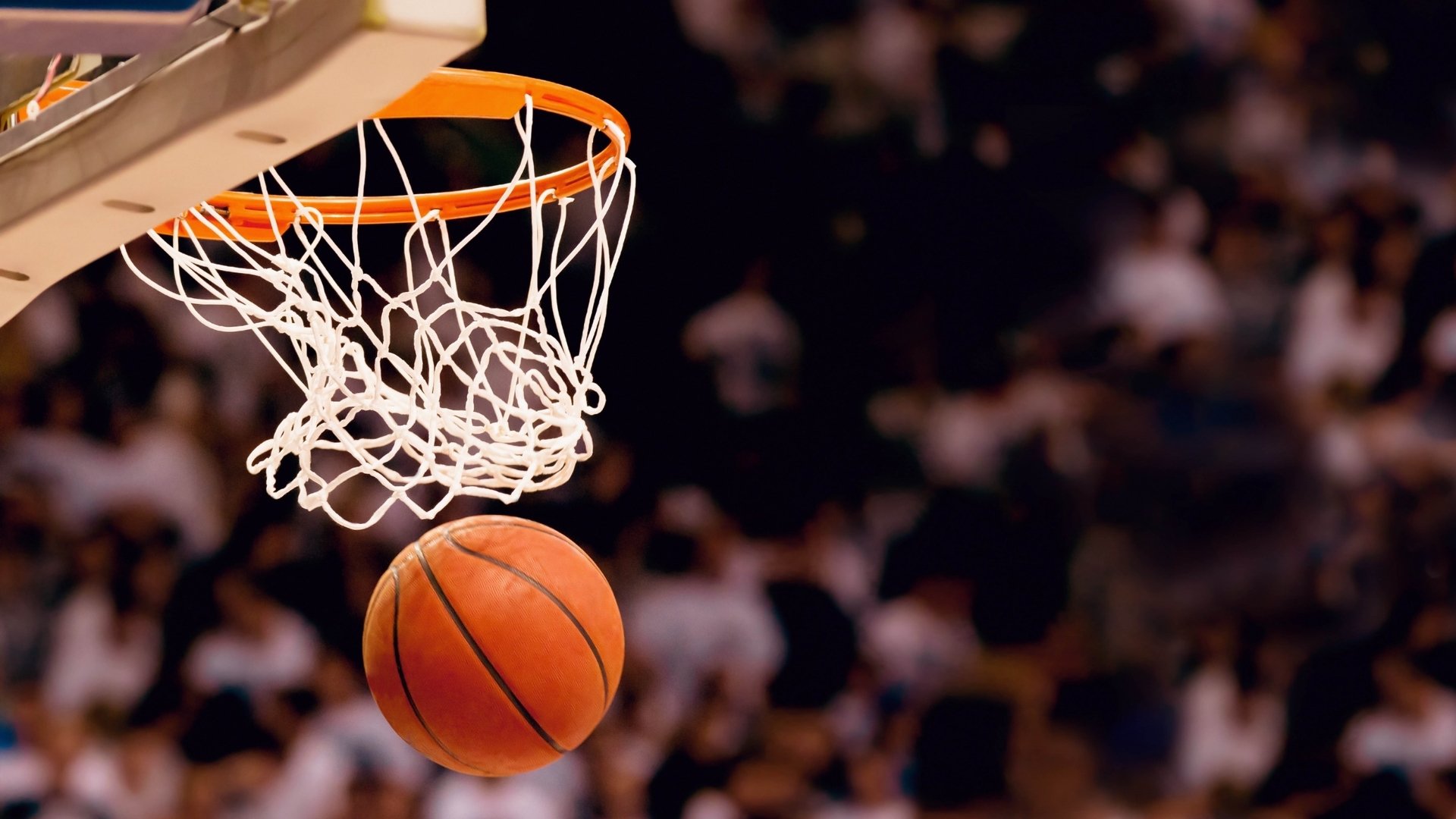 电竞顶流Uzi跨界NBA引热议,东部排名悬念再起